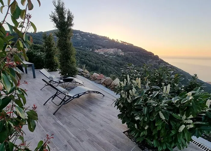 Le Bella Vista Apartment *