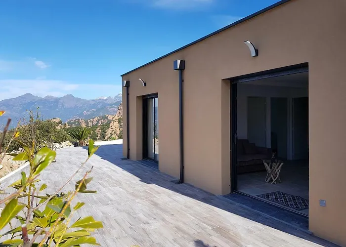 Le Bella Vista Apartment